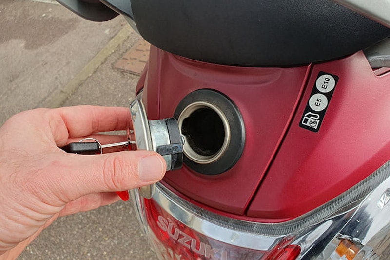 2023 Suzuki Address 125 Scooter Review Price Spec_197