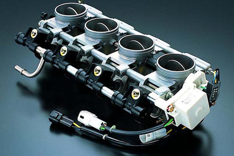 2001 Suzuki GSX-R1000 Review Used Price Spec_09