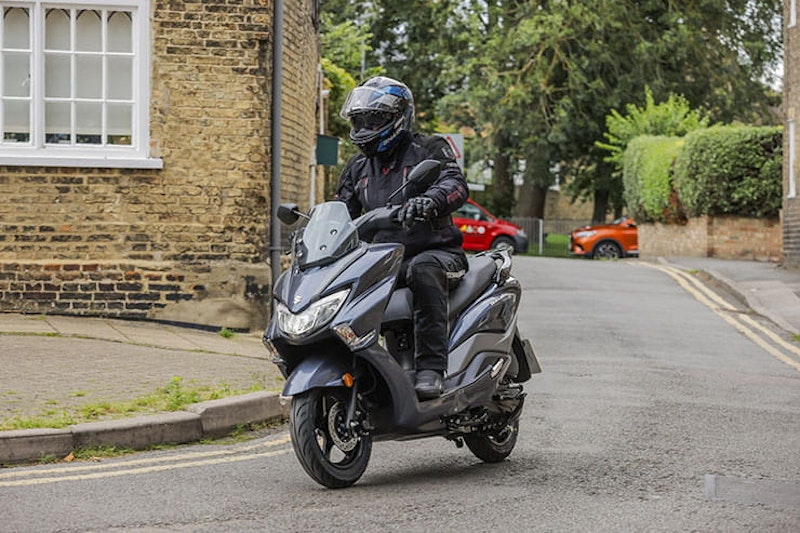 2023 Suzuki Burgman Street EX 125 Scooter Review Price Spec_28