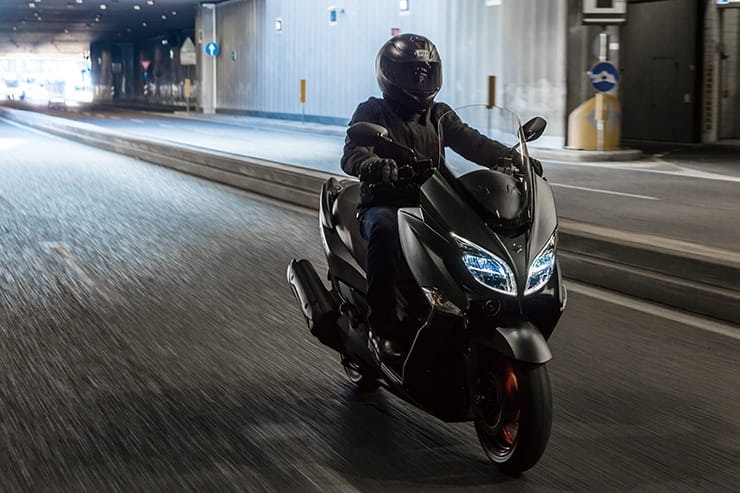 Suzuki Burgman 400 2017 Review Used Price Spec_01