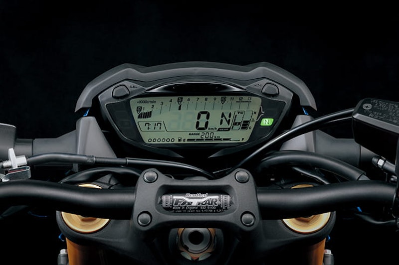 Suzuki’s middle-of-the road naked and faired allrounders that so nearly hit the mark