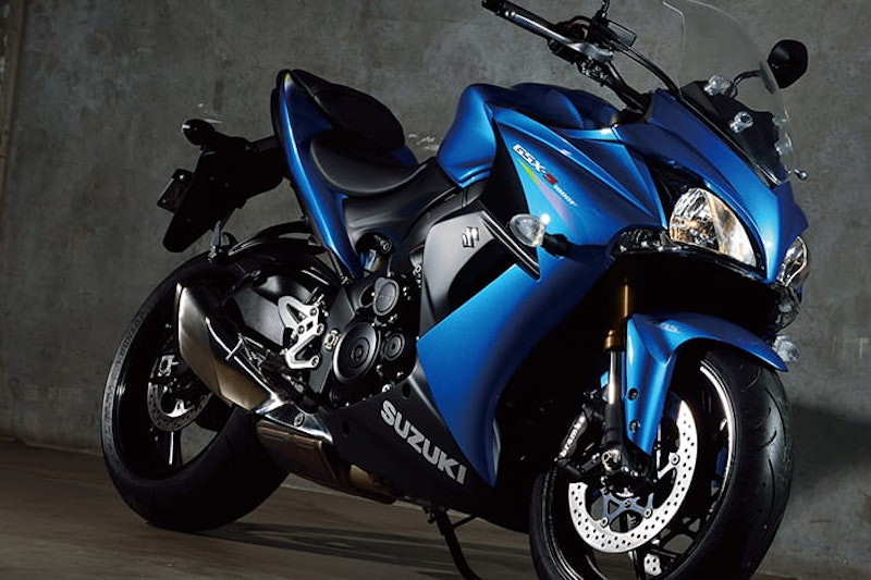 Suzuki’s middle-of-the road naked and faired allrounders that so nearly hit the mark