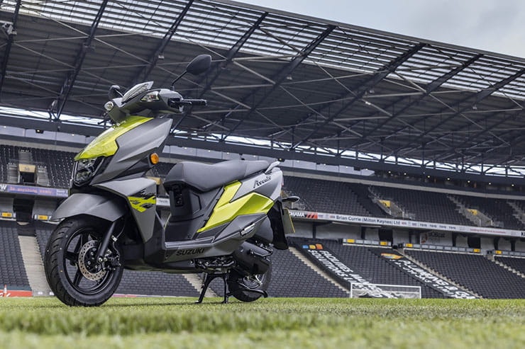 2023 Suzuki Avenis 125 Scooter Review Price Spec_005