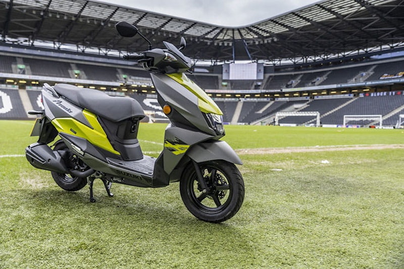 2023 Suzuki Avenis 125 Scooter Review Price Spec_010