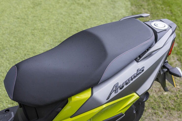 2023 Suzuki Avenis 125 Scooter - Review