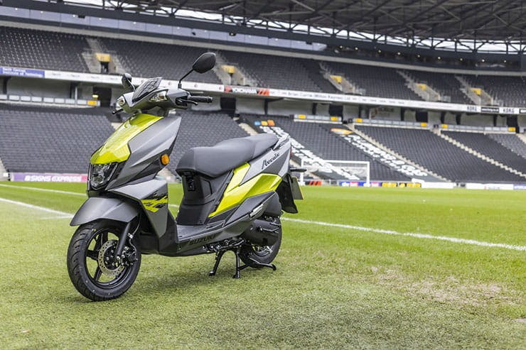 Suzuki Avenis 125 Scooter (2023) - Review