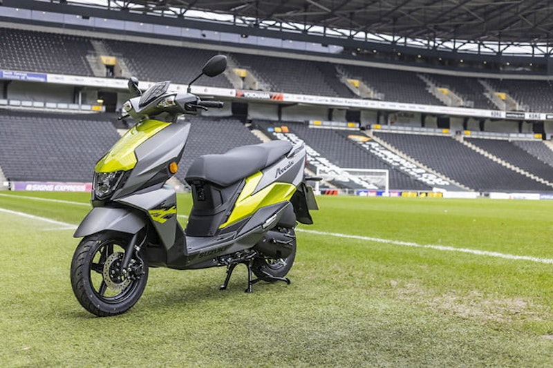 2023 Suzuki Avenis 125 Scooter Review Price Spec_029