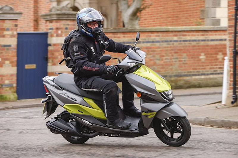 2023 Suzuki Avenis 125 Scooter Review Price Spec_180