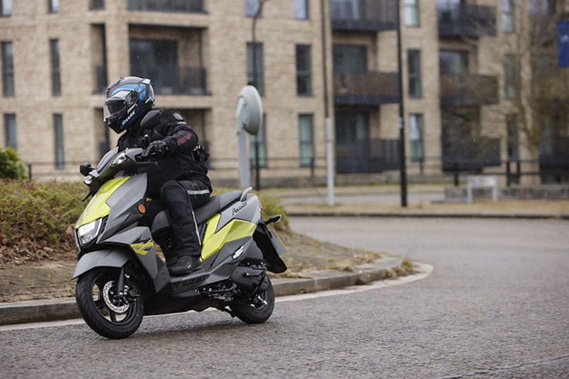 2023 Suzuki Avenis 125 Scooter Review Price Spec_120