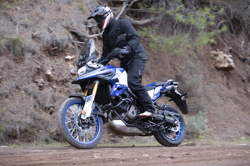 2023 Suzuki V-Strom 1050DE Review Price Spec_18