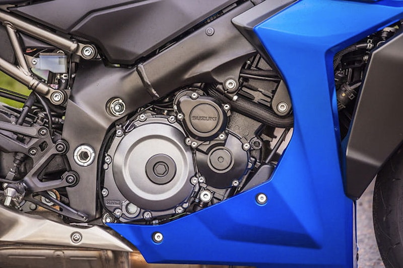 Suzuki GSX-S1000GT 2021 Review Details Price Spec_06