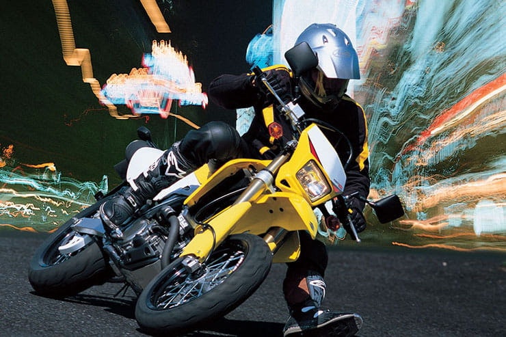 2005 Suzuki DR-Z400SM Used Review Price Spec_01