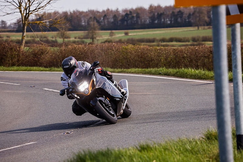 Suzuki Hayabusa 2021 Review Price Spec_18