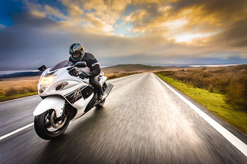 Suzuki Hayabusa GSX1300R 2021 long term review_01