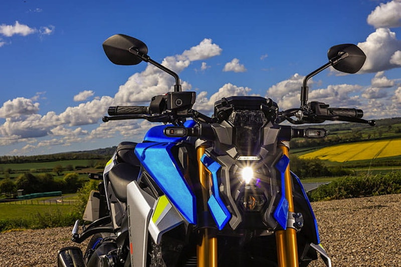 Suzuki GSX-S1000 2021 Review Price Spec_07