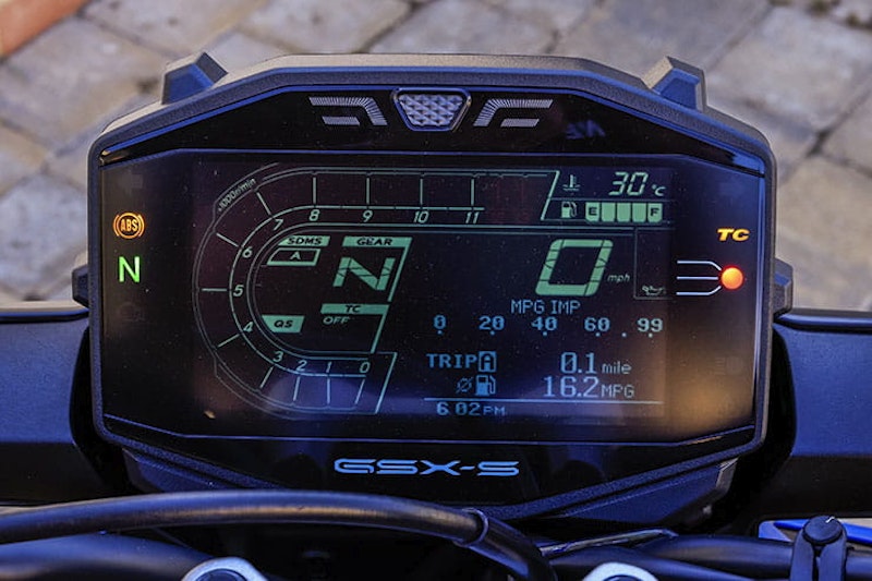Suzuki GSX-S1000 2021 Review Price Spec_17
