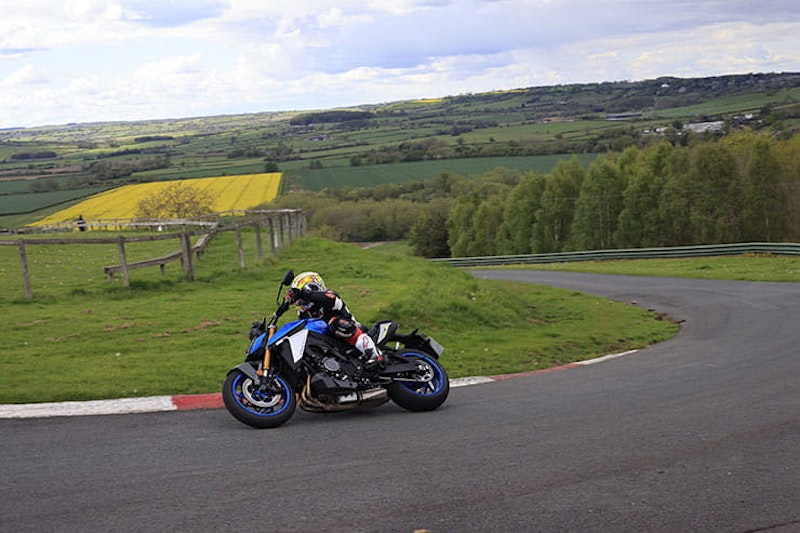 Suzuki GSX-S1000 2021 Review Price Spec_56