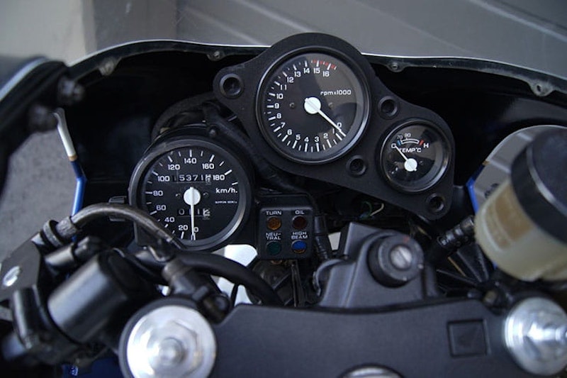 1986 Honda VFR400 NC21 NC24 NC30 Review Details Used Price Spec_16