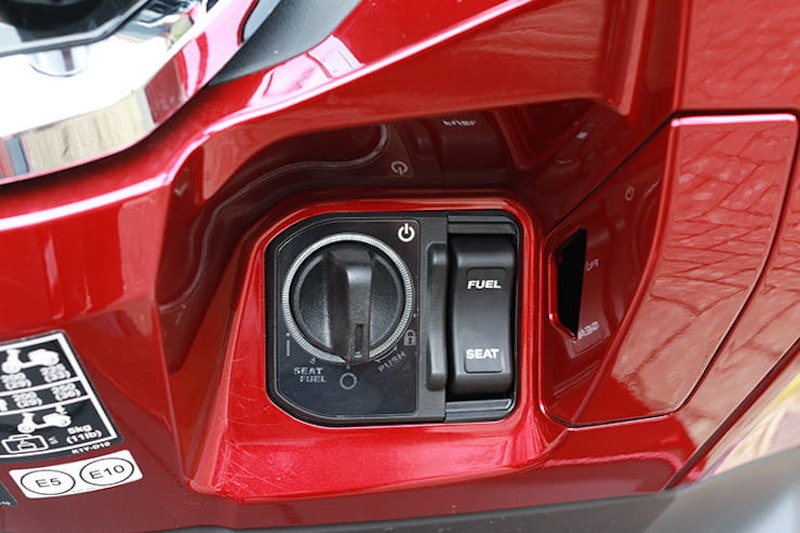 2021 Honda PCX125 Scooter review details price spec_065
