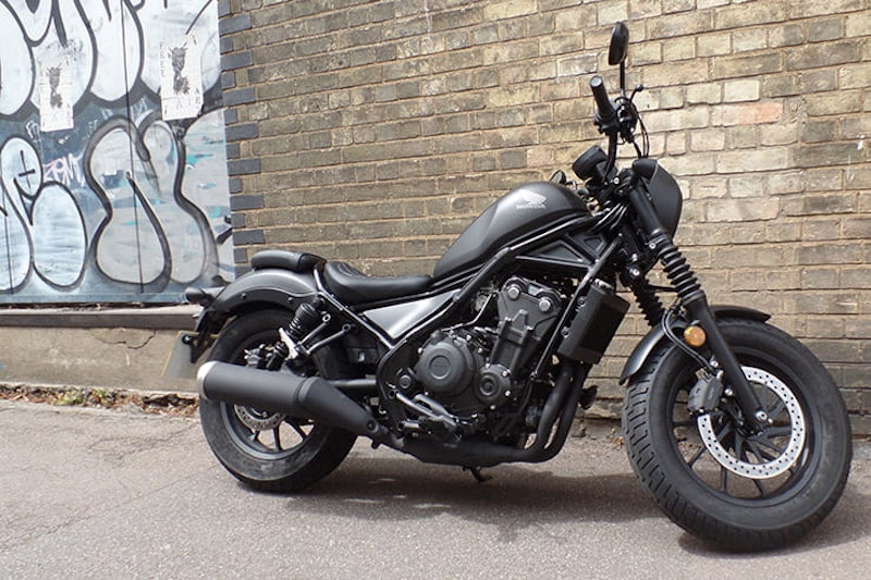 Entry level cruiser with attitude, or CB500 in gothic fancy dress? We review the 2020 Rebel SE to see if it is the best A2 compliant bobber.