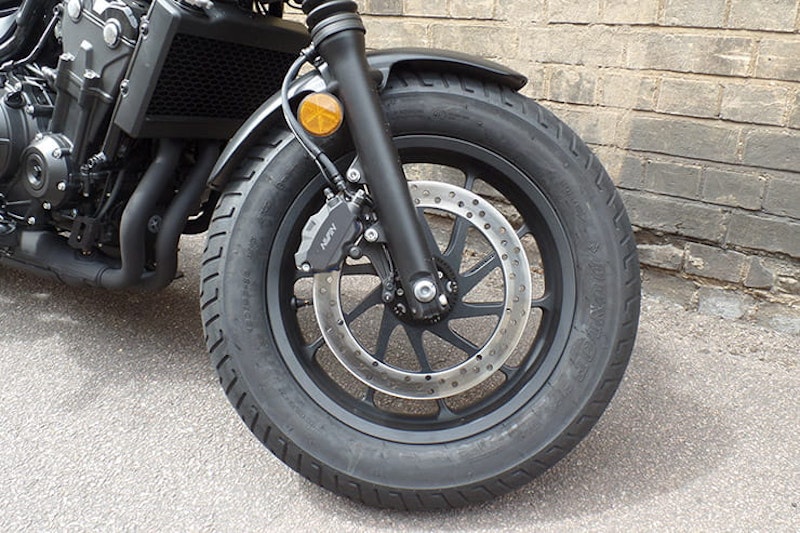 Entry level cruiser with attitude, or CB500 in gothic fancy dress? We review the 2020 Rebel SE to see if it is the best A2 compliant bobber.