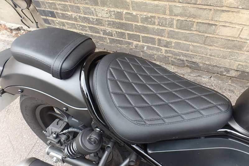 Entry level cruiser with attitude, or CB500 in gothic fancy dress? We review the 2020 Rebel SE to see if it is the best A2 compliant bobber.