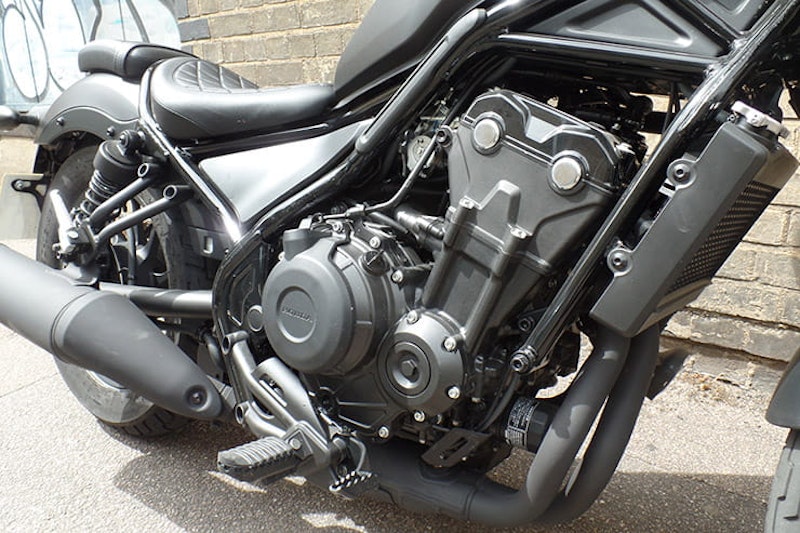 Entry level cruiser with attitude, or CB500 in gothic fancy dress? We review the 2020 Rebel SE to see if it is the best A2 compliant bobber.