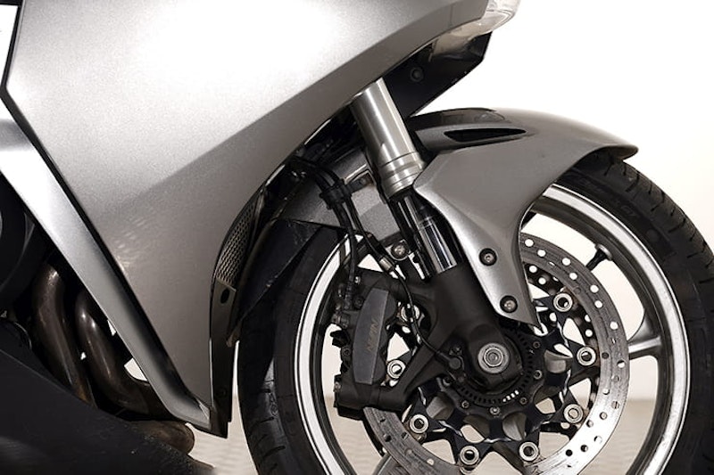 Honda VFR1200F 2010 Review Used Price Spec_06