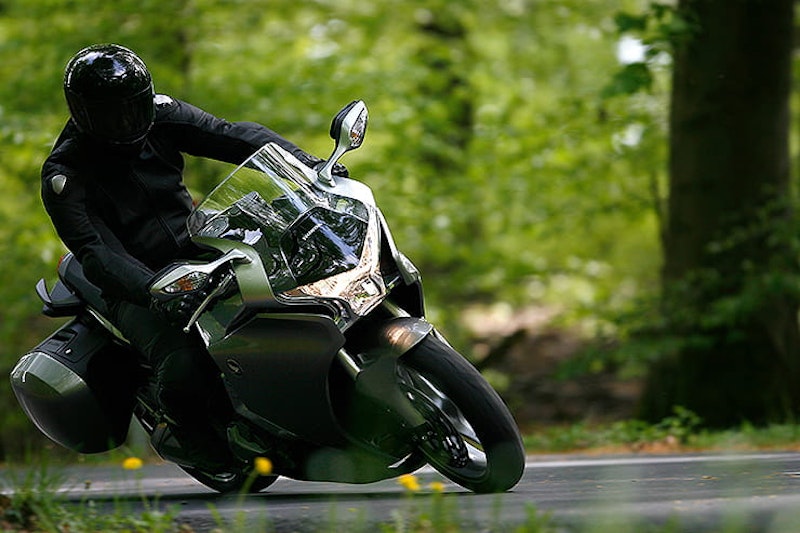 Honda VFR1200F 2010 Review Used Price Spec_29