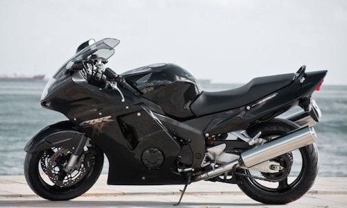 Honda CBR1100XX Super Blackbird (1996-2007) [ Review & Buying Guide ]