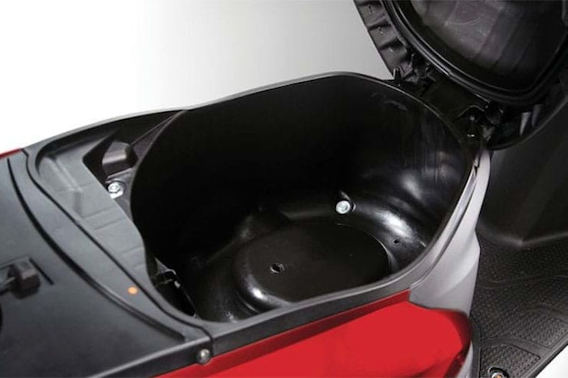 Honda Vision 110 Scooter 2011 Review Used Guide_06