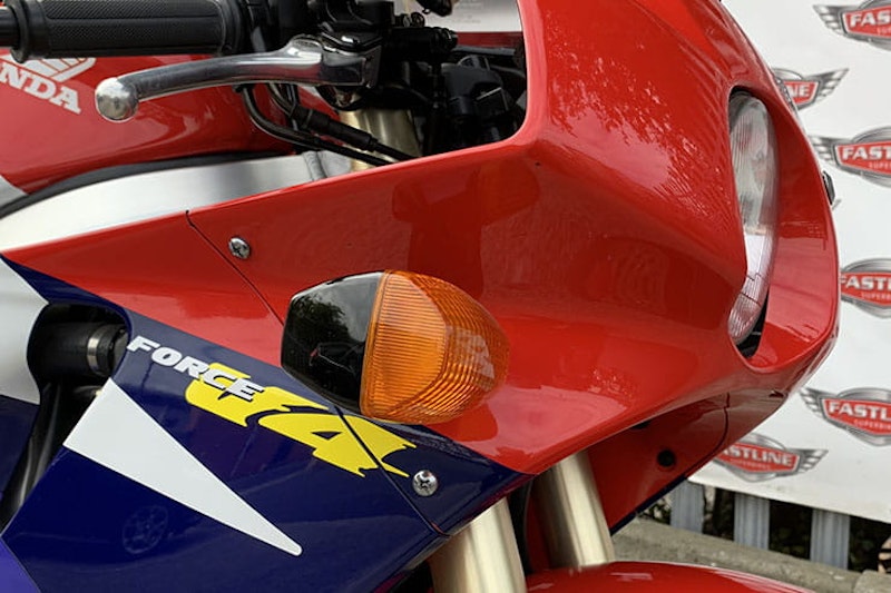Honda RVF750R RC45 1994 Review Price Spec Used_06