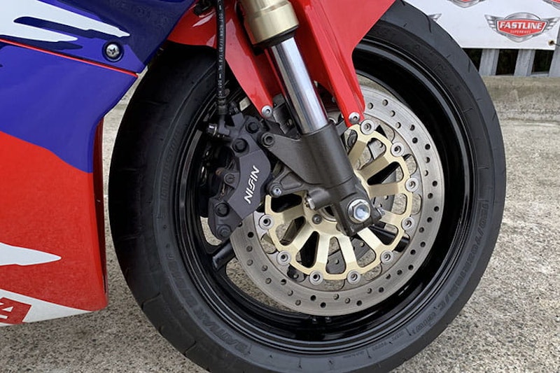 Honda RVF750R RC45 1994 Review Price Spec Used_08