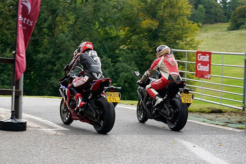 003_2020 Fireblade Cadwell