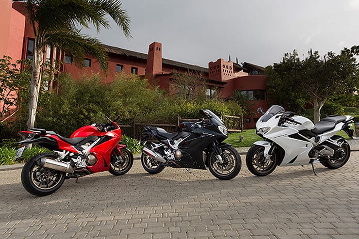 Honda VFR800F 2014 Review Used Price Spec_02