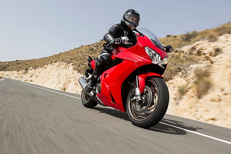 Honda VFR800F 2014 Review Used Price Spec_05