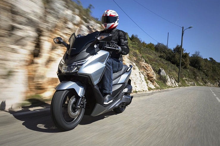 Honda Forza 125 2015 Review Used Guide_01