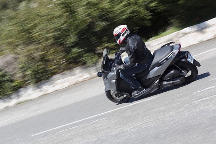 Honda Forza 125 2015 Review Used Guide_03