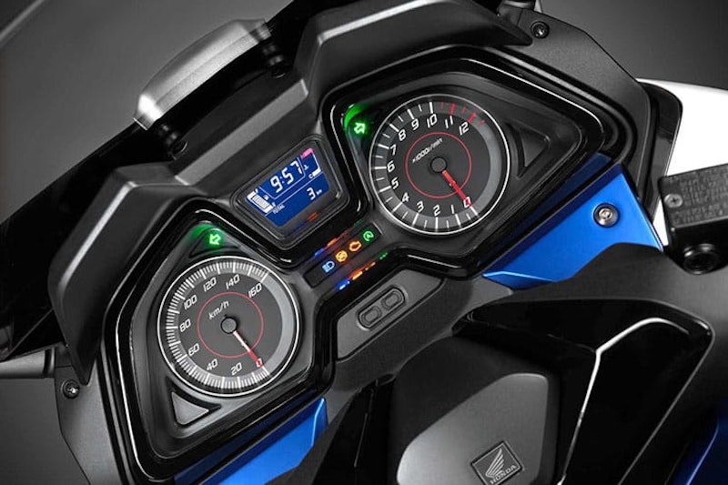 Honda Forza 125 2015 Review Used Guide_07