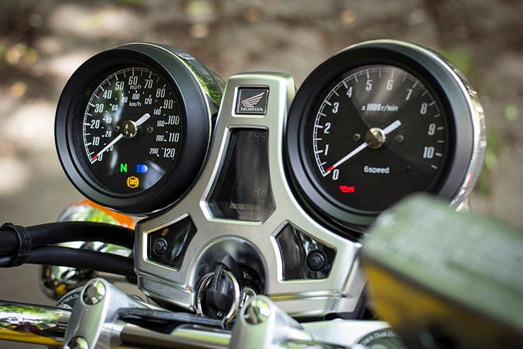 Honda CB1100 EX (2017) - Real world test