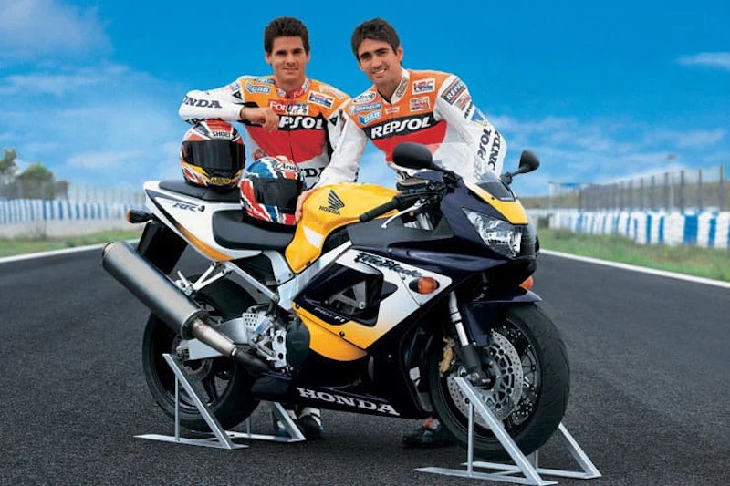 2000 Honda CBR900RR Review Used Price Spec_20