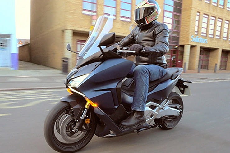 Honda Forza 750 2021 Scooter Review Price Spec_062b