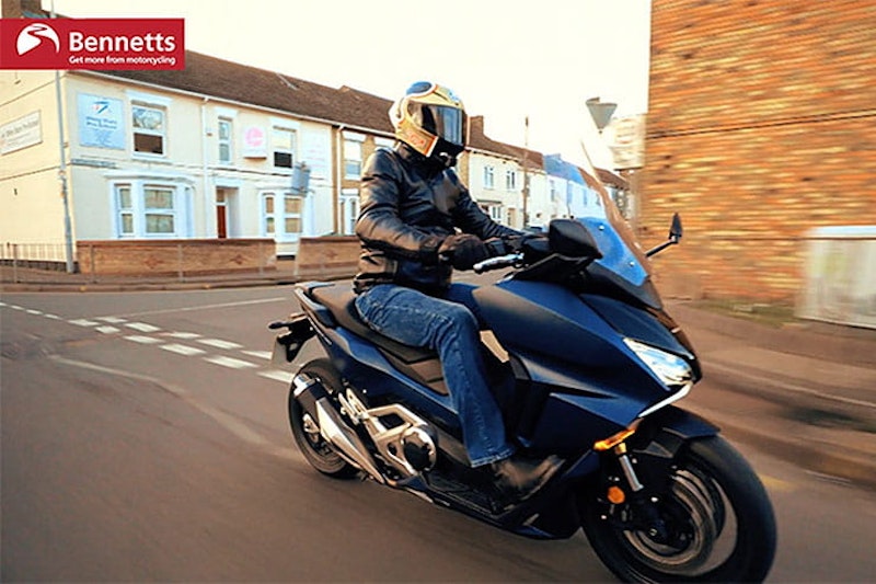 Honda Forza 750 2021 Scooter Review Price Spec_57