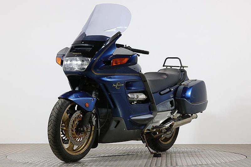 1990 Honda ST1100 Pan European Review Used Price Spec_11
