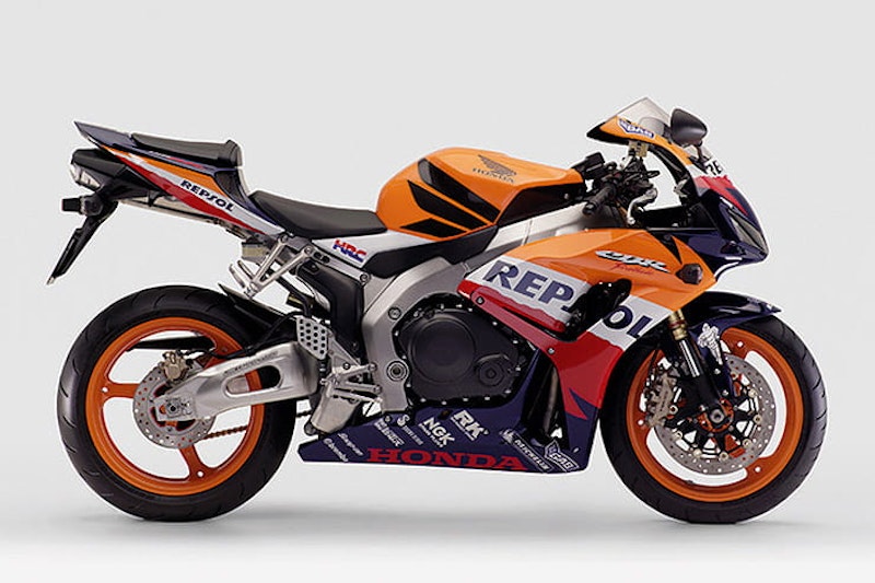 Honda CBR1000RR FireBlade 2004 Review Used Guide_10