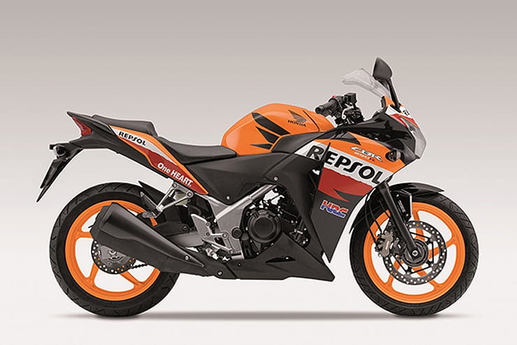 Designed to appeal to the restricted licence market in Europe and the rapidly expanding Asian scene, the CBR250R was launched in 2011 as an alternative configuration to the more commonplace parallel twins in this segment.