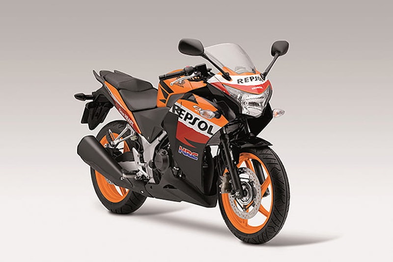 Designed to appeal to the restricted licence market in Europe and the rapidly expanding Asian scene, the CBR250R was launched in 2011 as an alternative configuration to the more commonplace parallel twins in this segment.