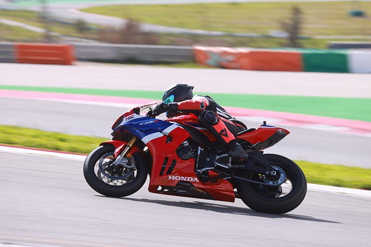 2024 Honda CBR1000RRR FireBlade SP Review Details Price Spec_308