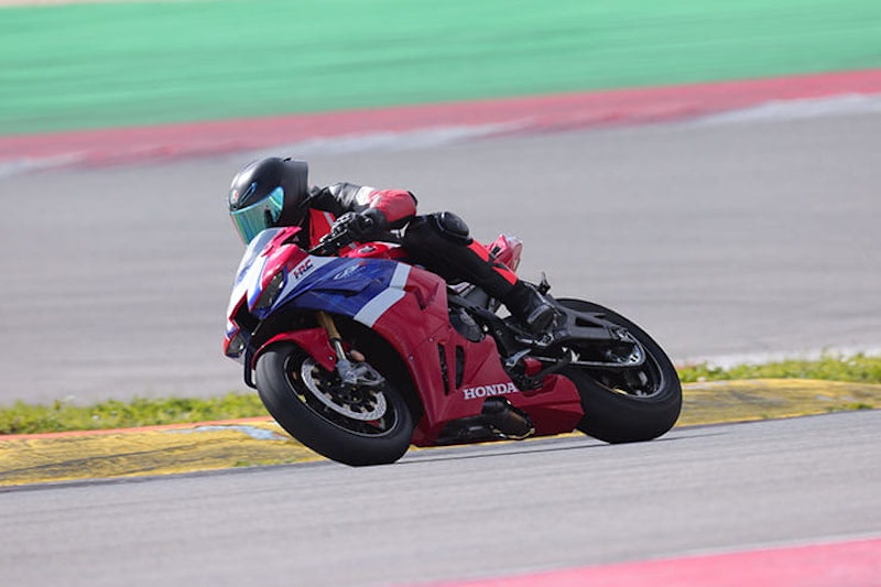 2024 Honda CBR1000RRR FireBlade SP Review Details Price Spec_278