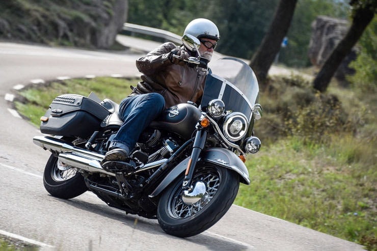 2023 Harley-Davidson Heritage Classic Review Details Price Spec_13a